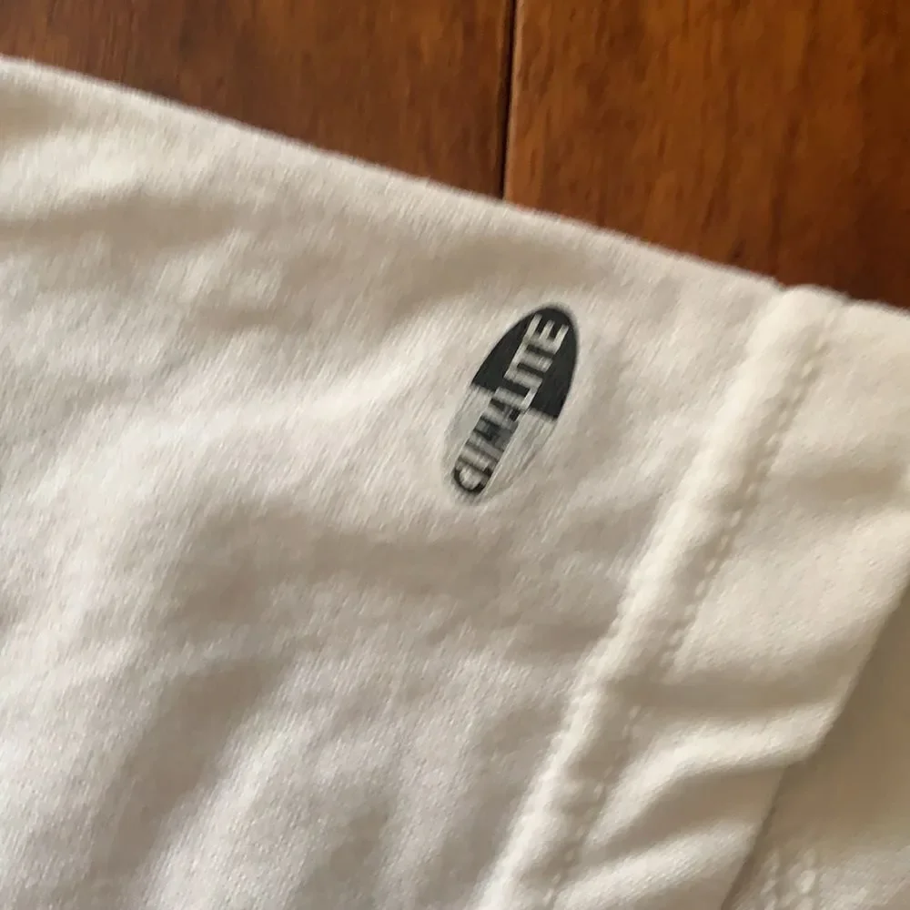 Men’s Adidas white running tee xl